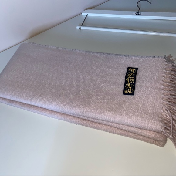 Sunday best scarf - Picture 2 of 2